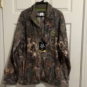Realtree Camouflage Jacket with Tan and Green